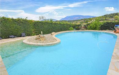 Holiday home Beautiful home in Faucon with Outdoor swimming pool, Heated swimming pool and 6 Bedrooms