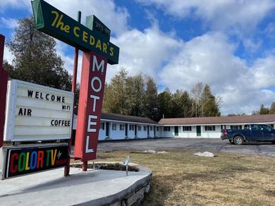 Motel Cedars Motel