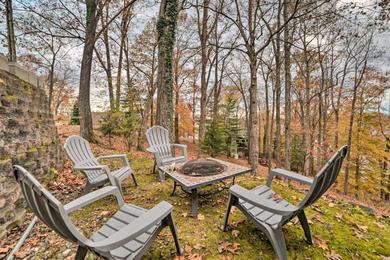 Holiday home Lake Barkley Home with Fire Pit and Private Dock!