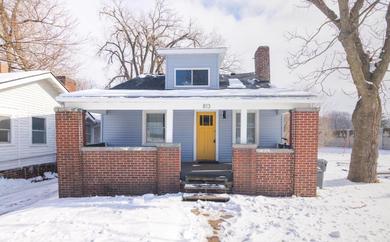 Stylish 4 BR Home in the Heart of DSM