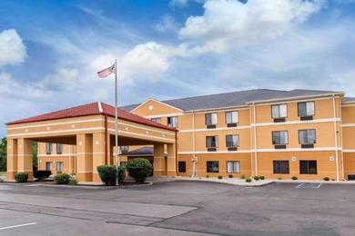 Отель Quality Inn & Suites Anderson I-69
