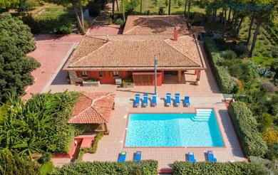 Villa Villa Girasoli con piscina privata e SPA a 2km dalla spiaggia