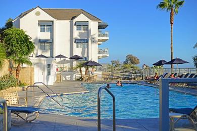 Курорт Riviera Beach & Shores Resorts