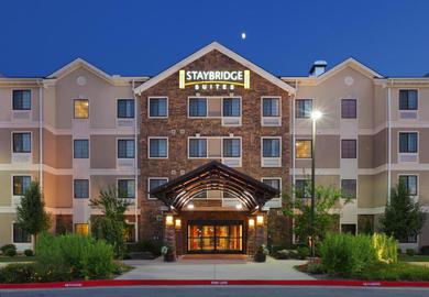 Отель Staybridge Suites Fayetteville, an IHG Hotel
