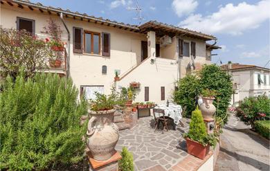 Holiday home Stunning home in Montefoscoli with 2 Bedrooms and WiFi