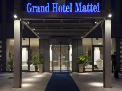 Отель Grand Hotel Mattei