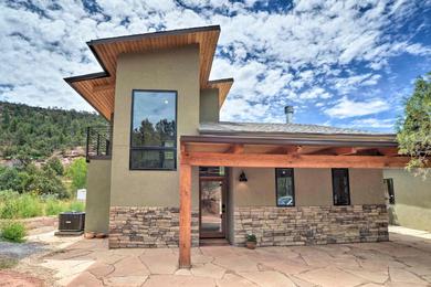 Holiday home Bright and Modern Desert Home 17 Mi to Santa Fe