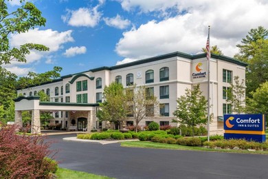 Отель Comfort Inn & Suites Lake George
