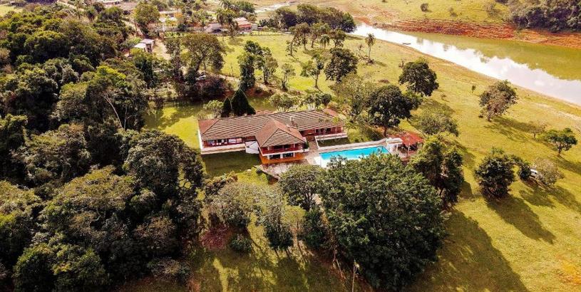 Holiday home Sítio amplo com churrasqueira e piscina às margens da Represa do Jaguari, Bragança Paulista