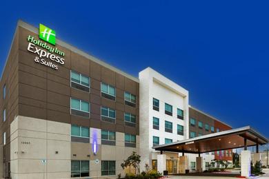 Holiday Inn Express & Suites - Stafford NW - Sugar Land, an IHG Hotel