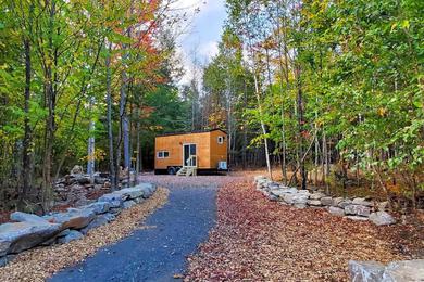 Дом отдыха Tiny House in the Woods-Escape to Nature. Cardinal