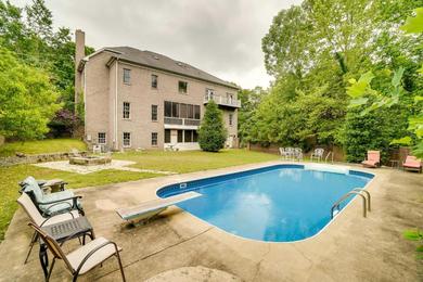 Pet-Friendly Goodlettsville Apt with Shared Pool!