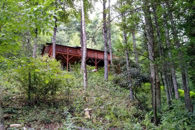 Holiday home 2BR Cabin in a peaceful setting with Creek!