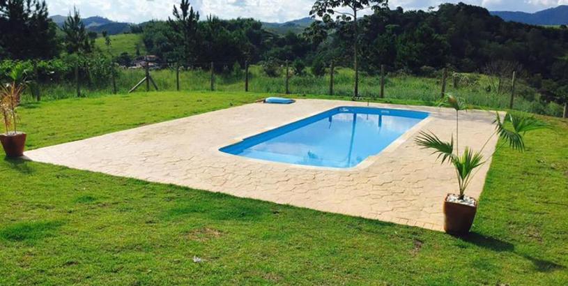 Дом отдыха Chácara com wifi e piscina em São José dos Campos