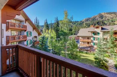 Hotel Powderhorn Lodge 408: Rustic Mountain Suite