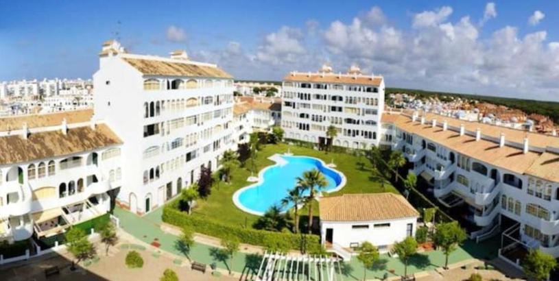 Apartments 3 bedrooms appartement with city view shared pool and terrace at El Portil 1 km away from the beach