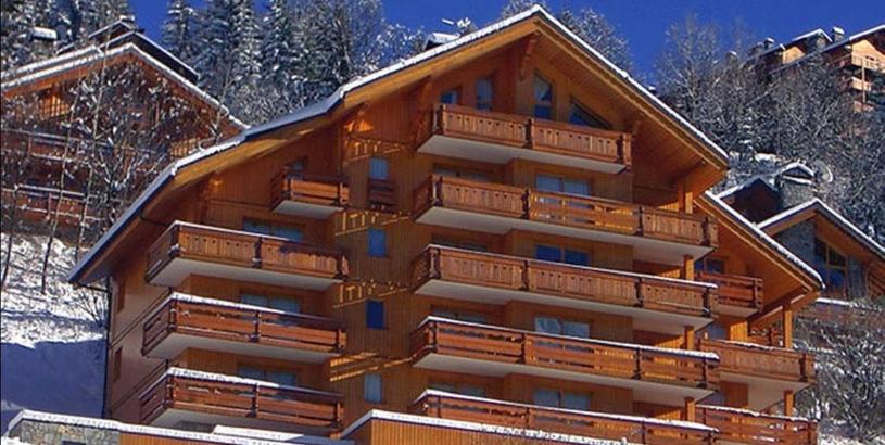Апартаменты Newly renovated 7-9pers Luxury Chalet in Meribel Centre 85m2 3BR 3BA with stunning Mountain View