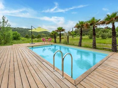 Holiday home Tranquil holiday home in Cébazan with private pool