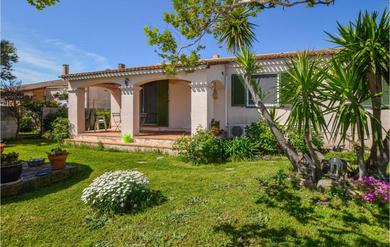 Beautiful home in Borgo with 3 Bedrooms and WiFi