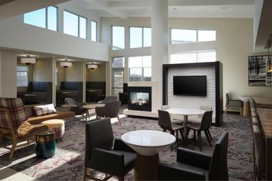 Отель Residence Inn by Marriott Grand Rapids Airport