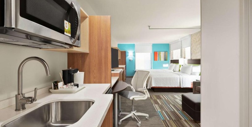 Отель Home2 Suites by Hilton Woodbridge Potomac Mills