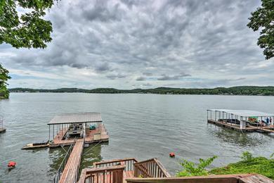 Holiday home Spacious Lakefront Getaway with Deck and Boat Dock
