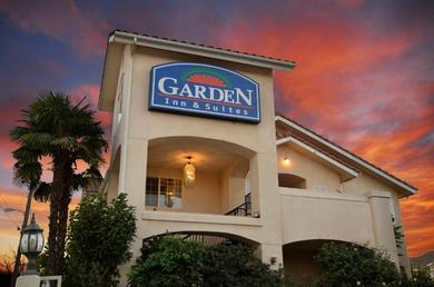 Hotel Garden Inn and Suites Fresno