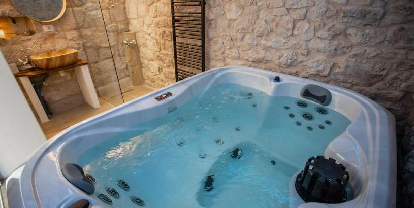 Holiday home Holiday Home Vera ,private salt water pool & jacuzzi