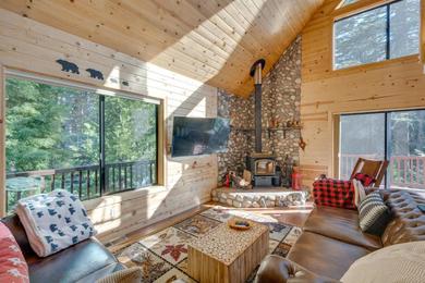 Hotel Pioneer Cabin with Deck in Peaceful Wooded Setting!
