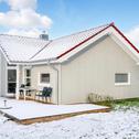 Дом отдыха Awesome home in Krems II-Warderbrck with Sauna, WiFi and 3 Bedrooms