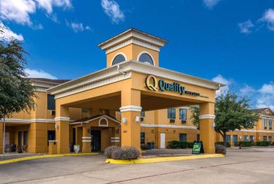 Отель Quality Inn & Suites Granbury