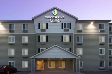 Отель WoodSpring Suites Clarksville Ft. Campbell