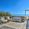 Дом отдыха Oceanfront Gem with Rooftop Deck Steps to Sand