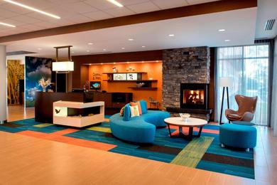 Отель Fairfield Inn & Suites by Marriott Buffalo Amherst/University