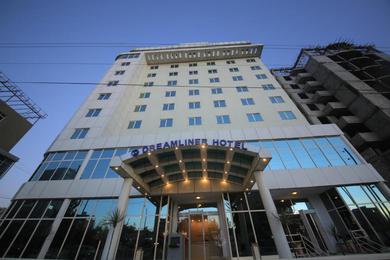 Отель Dreamliner Hotel
