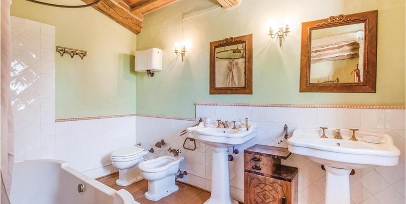 Holiday home Amazing home in Rapolano Terme SI with 4 Bedrooms, WiFi and Outdoor swimming pool