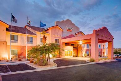 Отель Fairfield Inn & Suites Twentynine Palms - Joshua Tree National Park