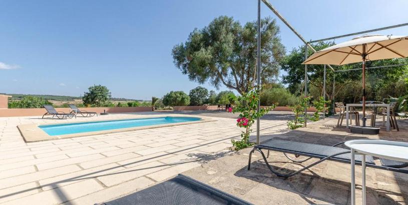Villa YourHouse Moli den Xarop, quiet villa in the countryside with private pool