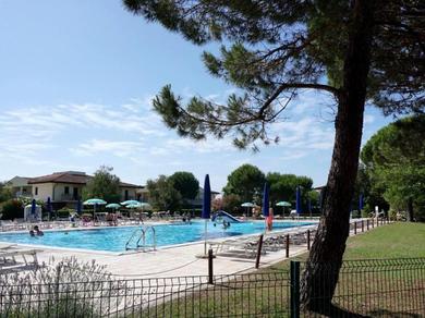 Villa Nice villa in Caorle with shared pool