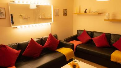 Апартаменты Modern and Cosy Apartment with free car park and free WiFi !!!
