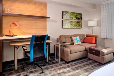 Отель TownePlace Suites by Marriott Parkersburg