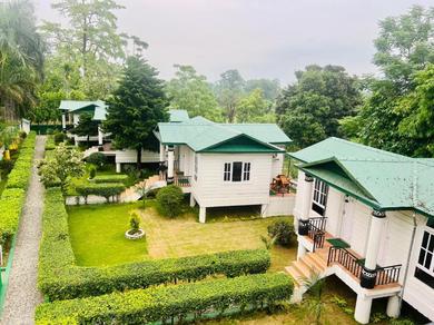 Отель Sishwar Chitwan Tiger Resort