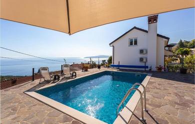 Holiday home Stunning home in Icici with Outdoor swimming pool and 2 Bedrooms