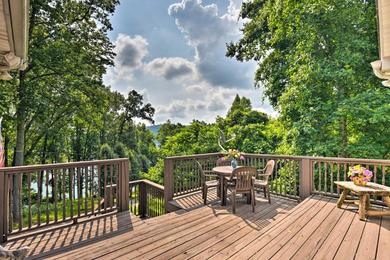 LaFollette Townhome with Norris Lake Views!