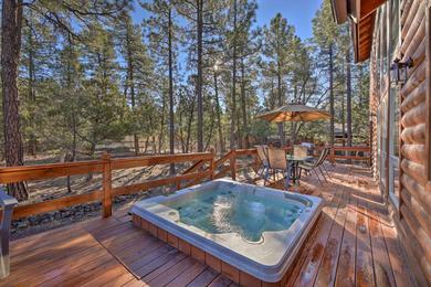  Rugged Cabin with Hot Tub and Deck, 2 Mi to Lake!