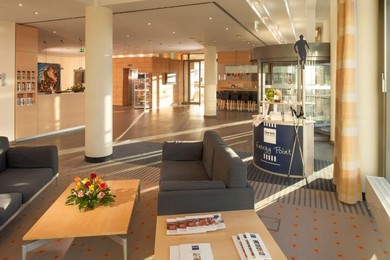 Отель Essential by Dorint Berlin-Adlershof