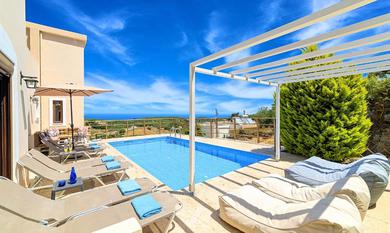 Вилла Cretan Sunny Villa Heated Pool