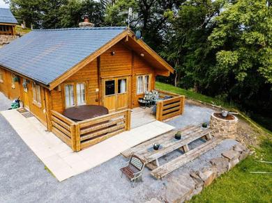 Шале The Bothy -Log cabin in wales - with hot tub