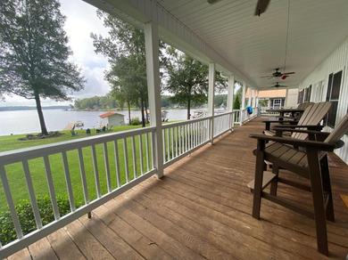 Apartments Newly renovated Leisure Lake Escape on Lake Sinclair