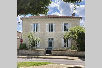 Дом отдыха No1 Rue Carnot 3-bedroom village house in Villefranche-de-Lonchat